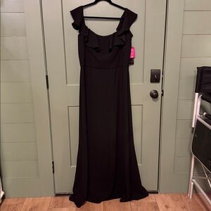 Elegant Black Ruffle-Trim Maxi Dress